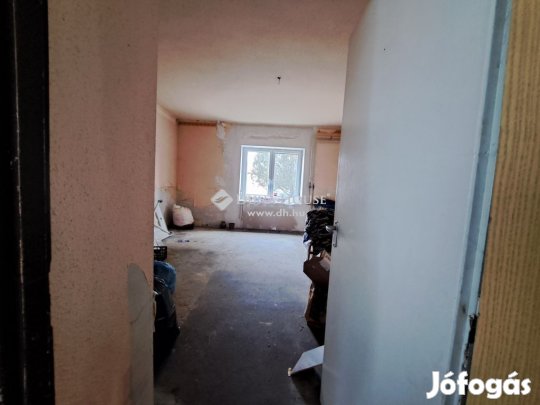 Sárbogárdi 134 nm-es ház eladó