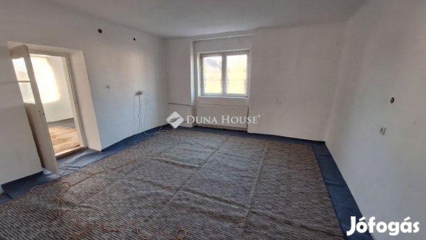 Sárbogárdi eladó 91 nm-es ház