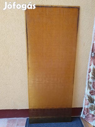 Sárga katedrál üvegek eladók