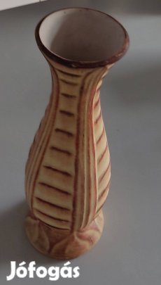 Sárga kerámia váza