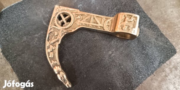 Sárgaréz bányász fokos .