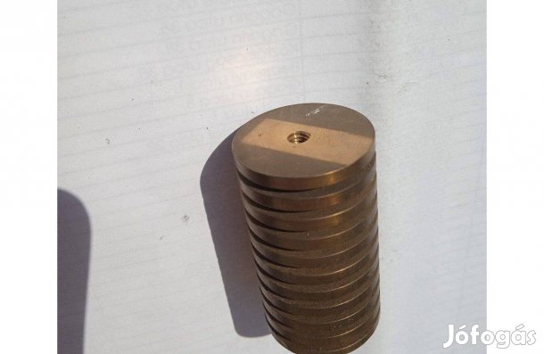 Sárgaréz hűtőborda , 30 mm. , magassága 53 mm