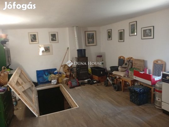 Sárkeresztesi 69 nm-es ház eladó