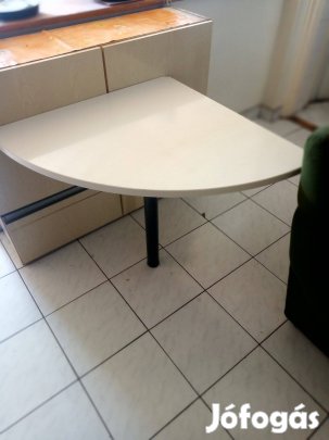 Sarok asztal fém lábú 83x83cm falhoz rögzíthető