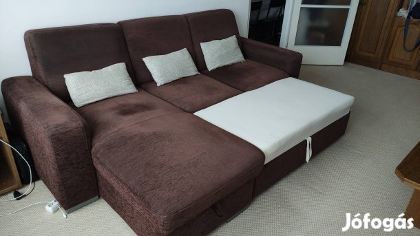 Sarok kanapé, ágyazható, barna szövet.