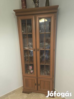 Sarok tálaló szekrény