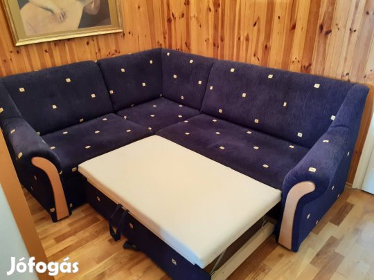 Sarok ülőgarnitúra ágyneműtartóval