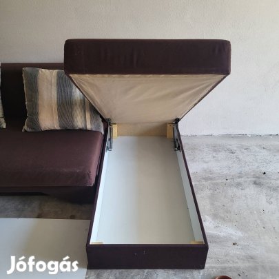 Sarokkanapé kihúzhatós