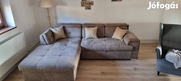 Sarokkanapé kinyitható eladó