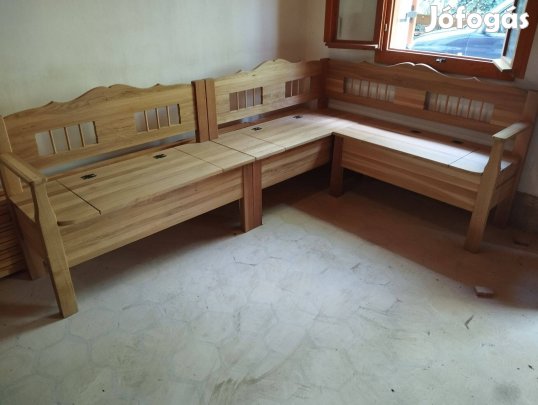 Sarokpad / Ágasi Lóca / Paraszt Bútor / Népi Bútor /