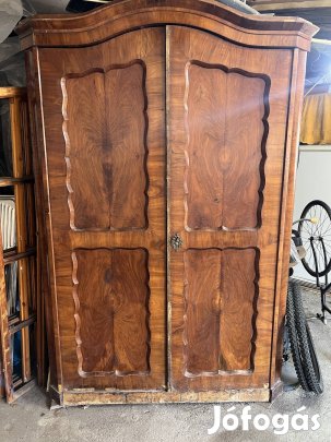 Sarokszekreny (antik)