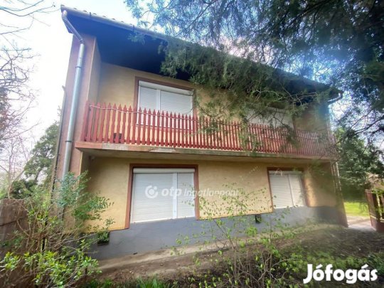 Sarudi eladó 127 nm-es ház