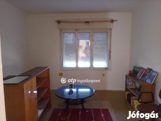 Sásdi eladó 67 nm-es ház