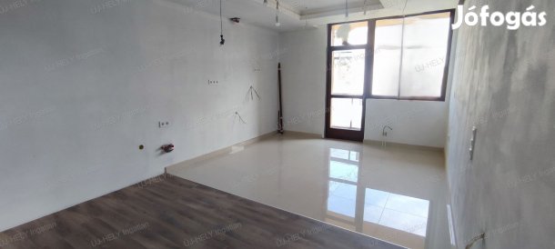 Sátoraljaújhelyben eladó 2 szobás felújított lakás