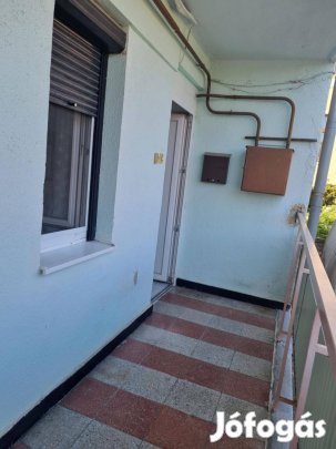 Sátoraljaújhelyi 65nm lakás eladó!