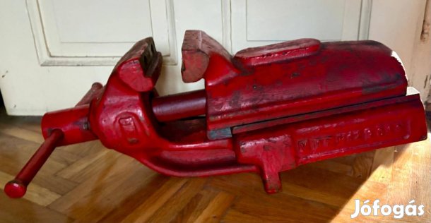 Satu 53 kg ,15cm pofaszélesség (pofa nélkül)