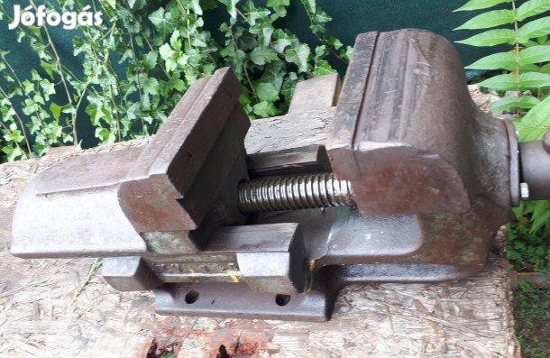 Satu KV 140 -es kis hibával eladó !