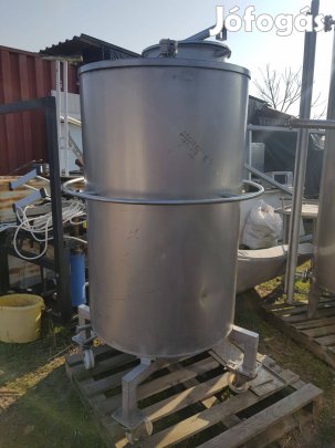 Saválló gurulós tartály eladó!