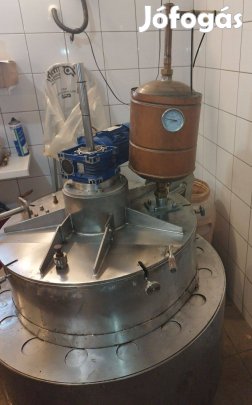 Saválló keverős lekvár és pálinkafőző üst 100 L