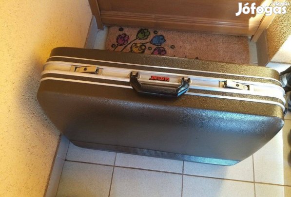 Saxoline nagyméretű merev falú utazóbőrönd