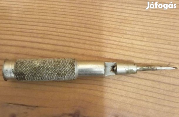 Scarret központozó,lyukasztó 1000 Ft Bp. 3. ker