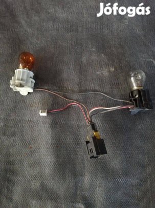 Scenic 3 hátsólámpa csatlakozó