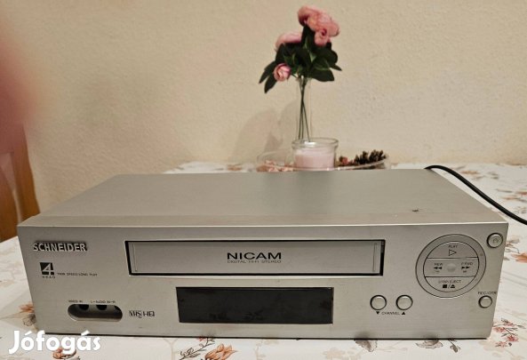 Scheneider PV203BLK HiFi Stereo VHS lejátszó-felvevő