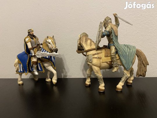 Schleich Lovag Figurák