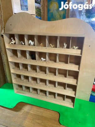 Schleich lovarda / lóistálló (akár lovakkal is) Húsvéti ajándék eladó!