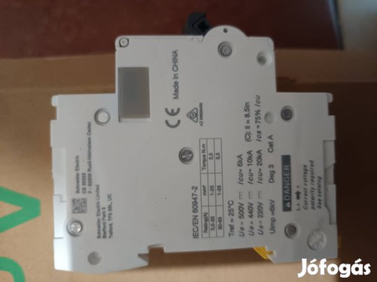 Schneider 2p c16 500VDC, megszakító