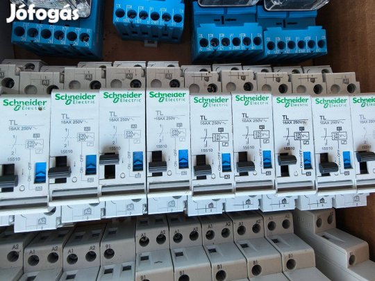 Schneider Electric TL 15510 (TL 16AX 250V~) impulzusrelé