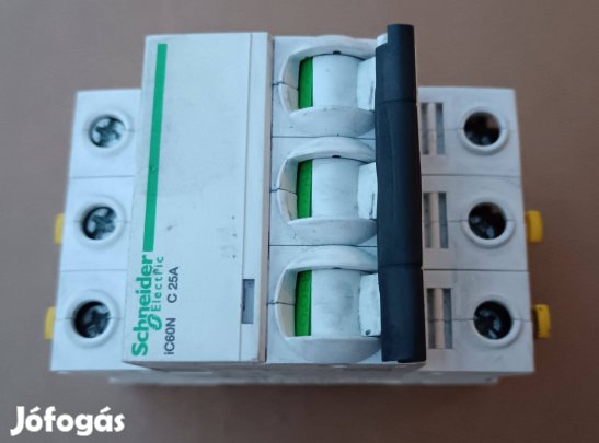 Schneider kismegszakító 3P C 25A Acti9 iC60N, Schneider A9F04325