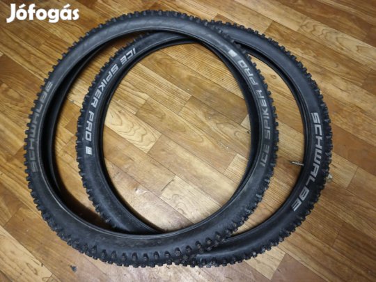Schwalbe Ice Spiker szöges gumi 26"