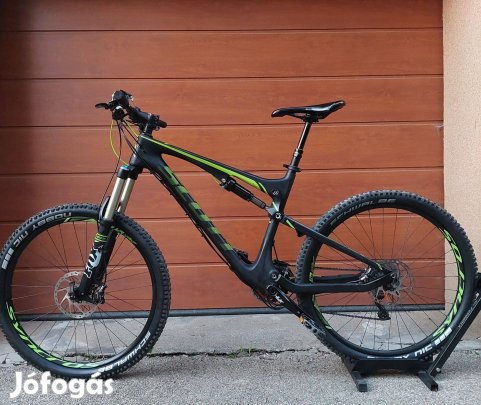 Scott Genius 720 27,5" karbon enduro kerékpár