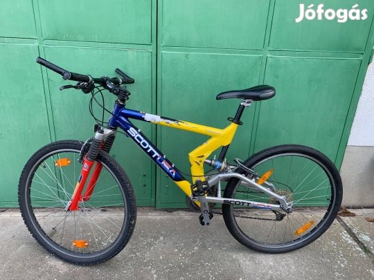 Scott MTB vidám színekkel