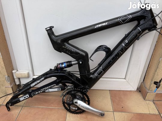 Scott carbon váz 26-os
