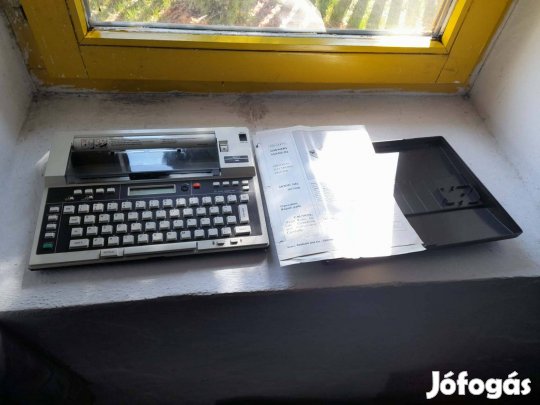 Sears 268-53900 írógép tartózékaival