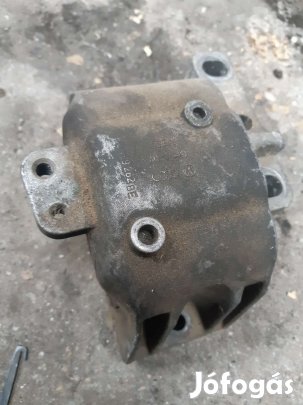 Seat Cordoba 94-02 Jobb Motortartó Bak