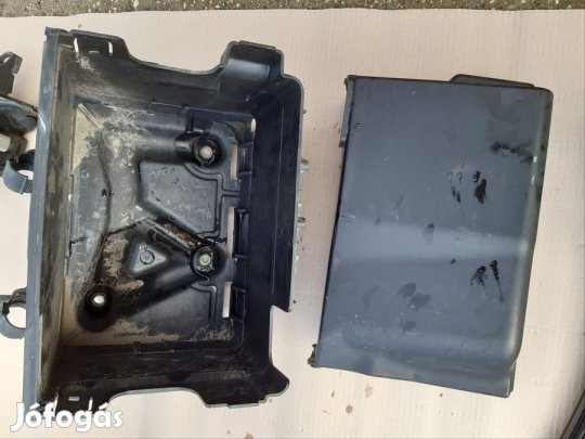 Seat Cordoba II (2002-2009) Akumlátor Tartó