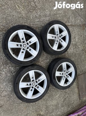 Seat Leon 5F FR 17" 225/45R17 nyári szett eladó. 5x112 