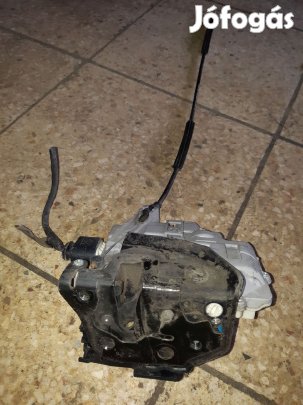 Seat Leon II Cupra Jobb Hátsó Ajtó Zárszerkezet + Központizár Motor