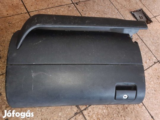 Seat Leon Kesztyűtartó + CD Tár