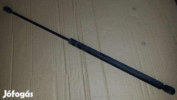 Seat Leon Motorháztető Teleszkóp