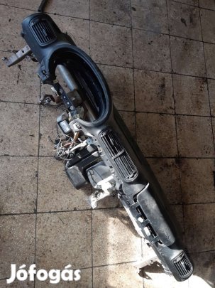 Seat Leon Műszerfal Héj + Műszerfal Merevítő