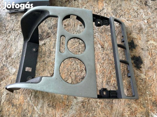 Seat Leon Toledo közép keret 