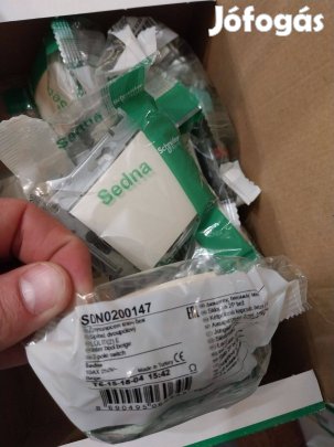 Sedna 102 kétpólusú kapcsoló BÉZS SDN0200147