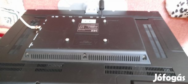 Seg színes tv monitornak is használható