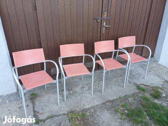 Segis Breeze rakásolható szék (4 db)