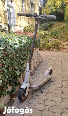 Segway Ninebot Kickscooter G30LE II elektromos roller
