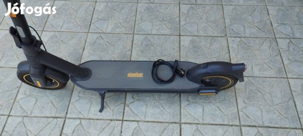 Segway Ninebot Max G30 E II elektromos roller
